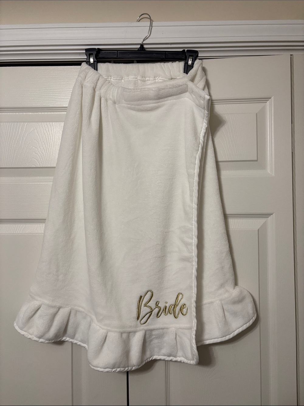 White 'Bride' Ruffle Cover Up Blanket
